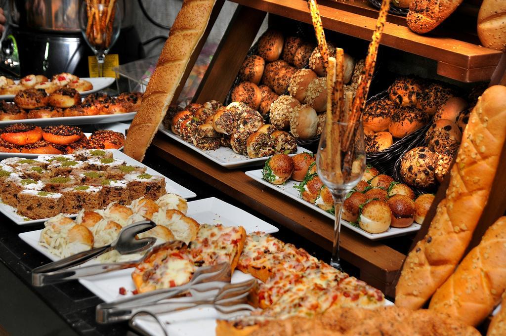Manhattan Hotel Ankara Zewnętrze zdjęcie