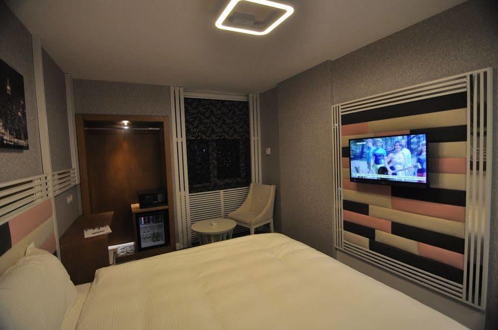 Manhattan Hotel Ankara Zewnętrze zdjęcie