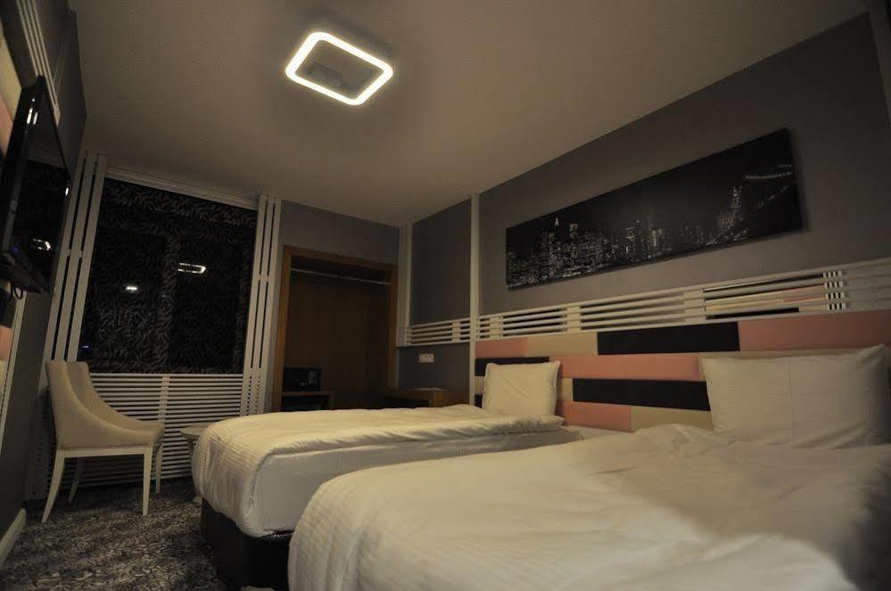 Manhattan Hotel Ankara Zewnętrze zdjęcie