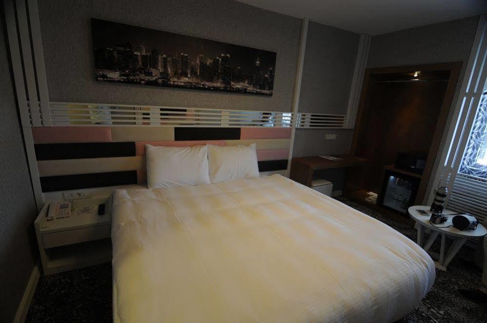 Manhattan Hotel Ankara Zewnętrze zdjęcie